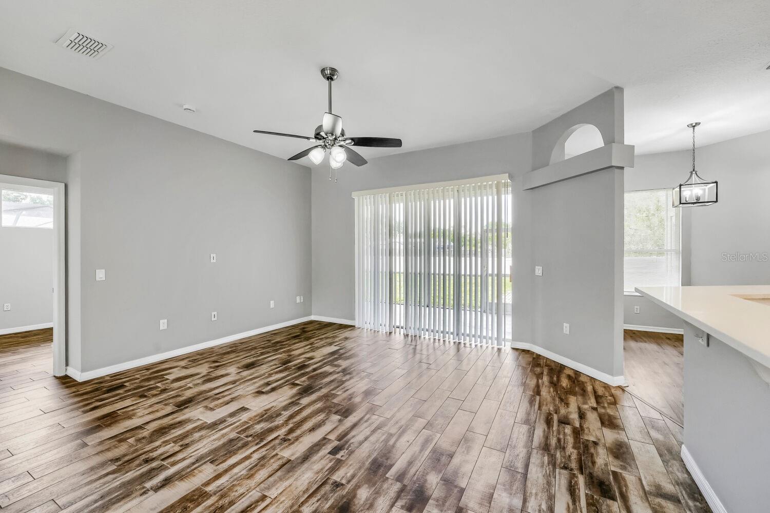 O6422512
