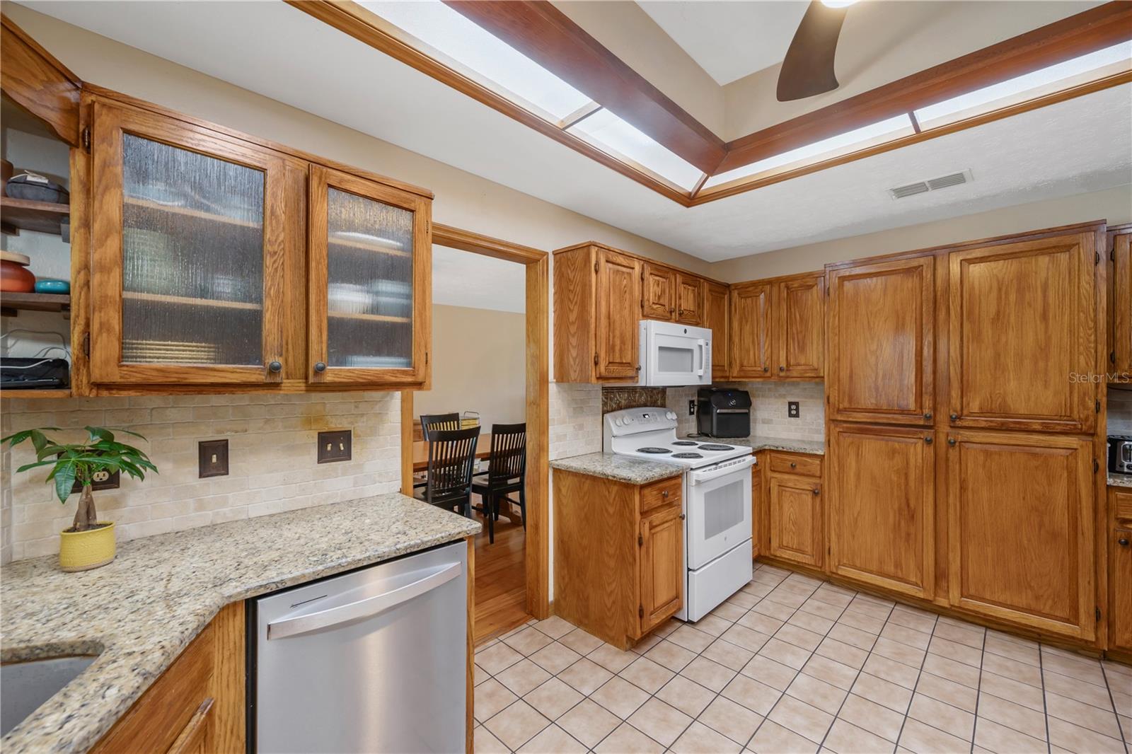 Convenient access to the dining room.