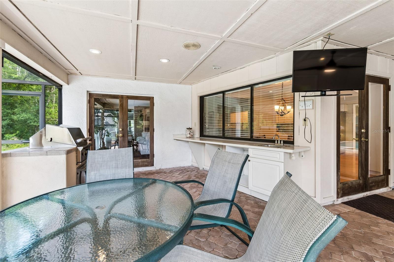 Outdoor Kitchen | Grill