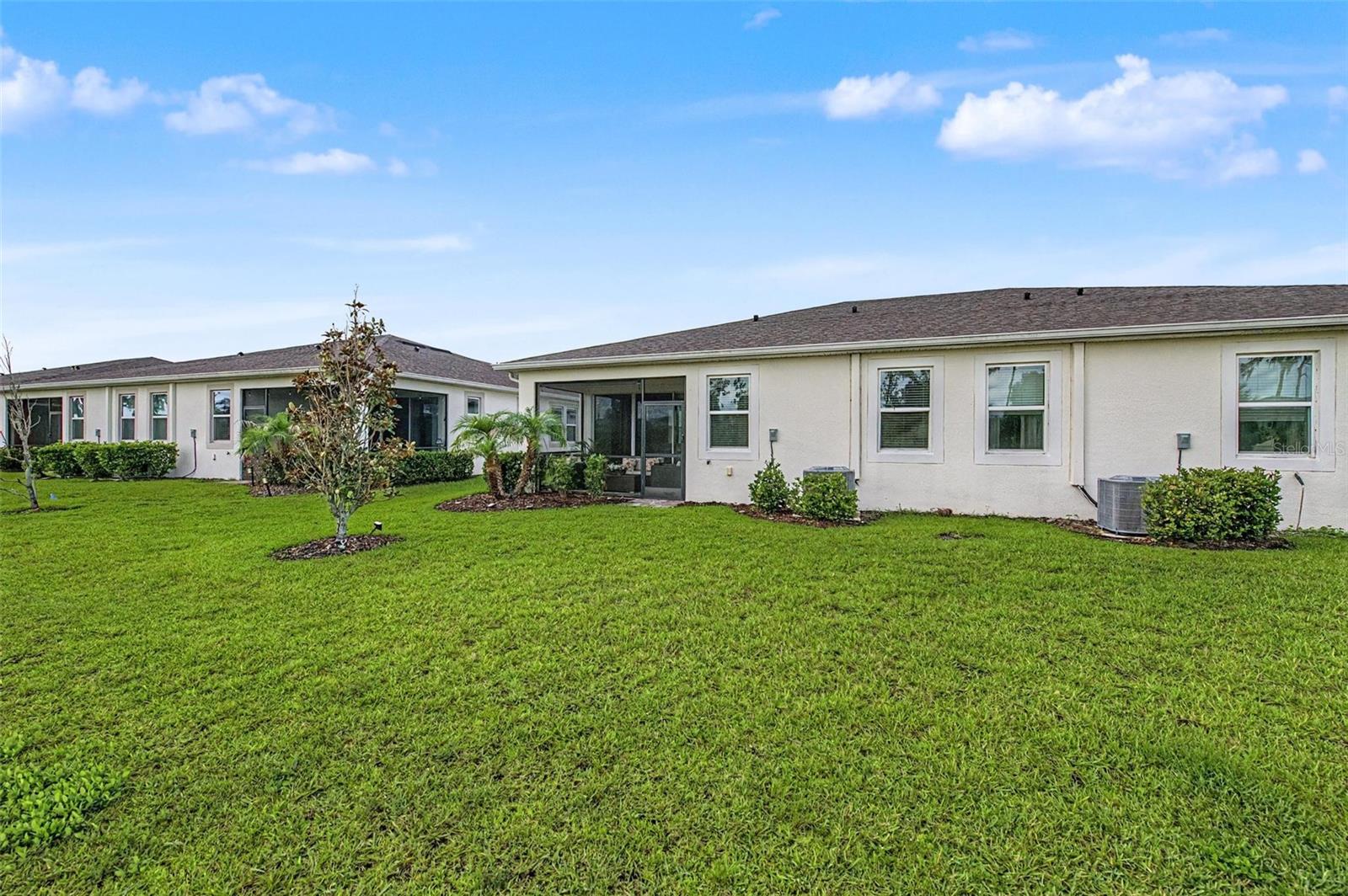 TB8526201