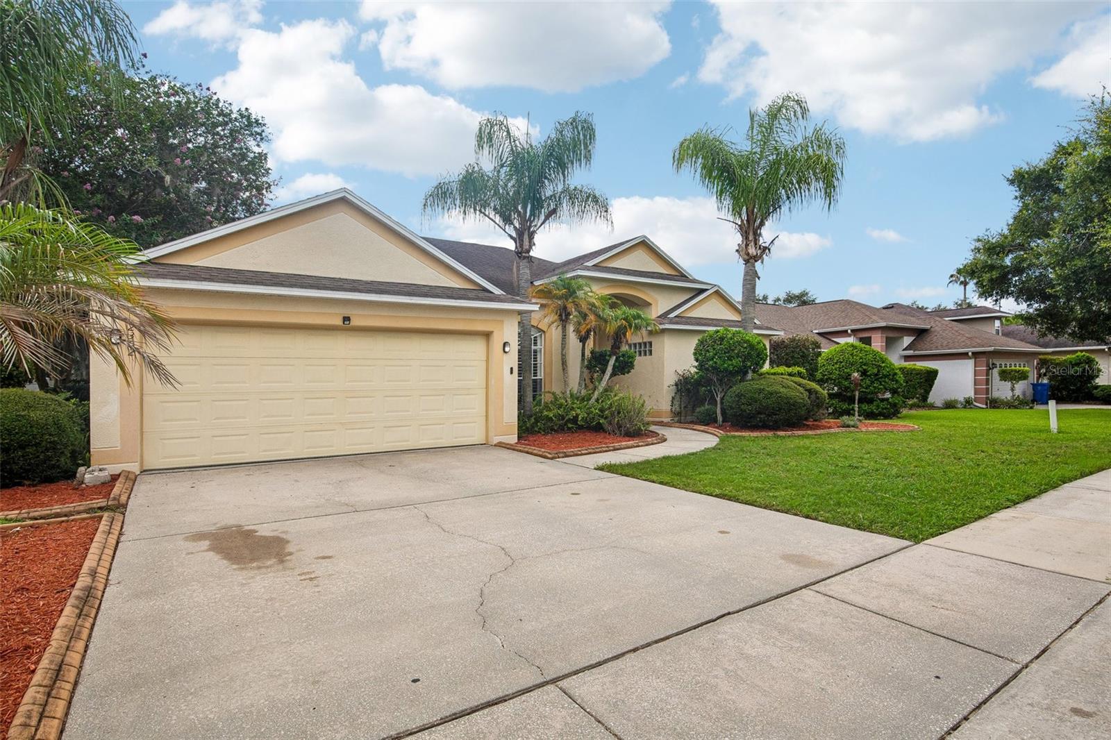 WELCOME TO 2302 TOWERING OAKS CIRCLE