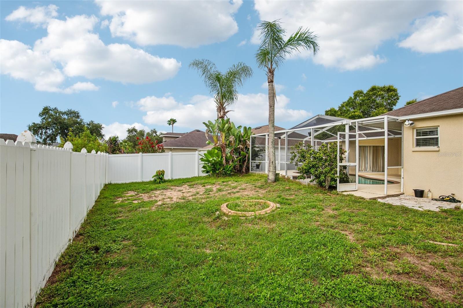 FENCED BACK YARD