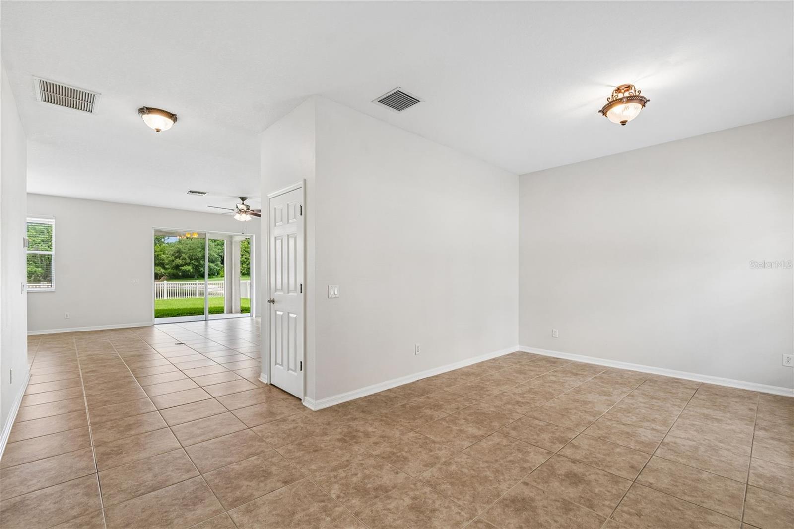 entrance - formal living room
