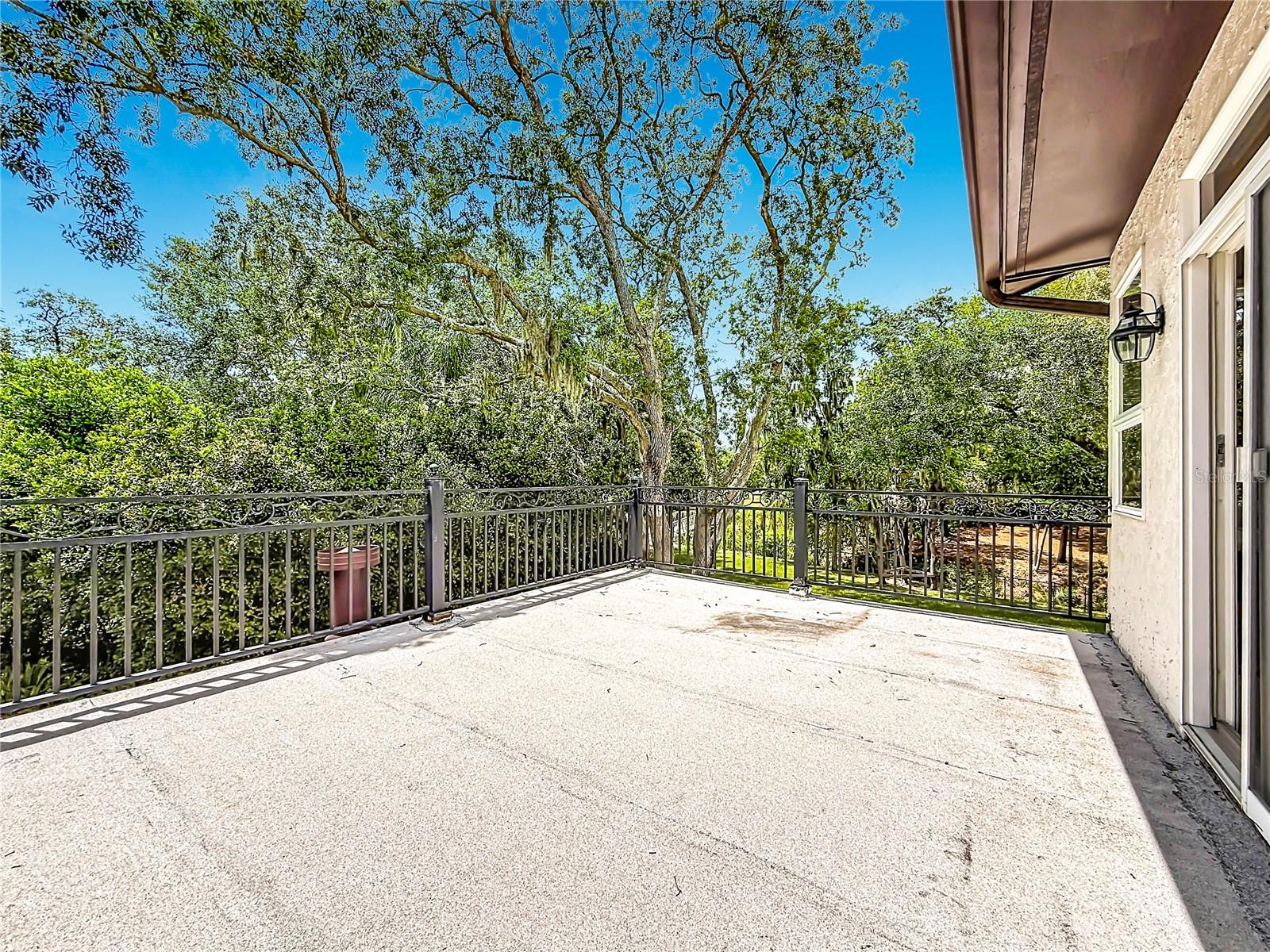 Primary En Suite's Private Balcony