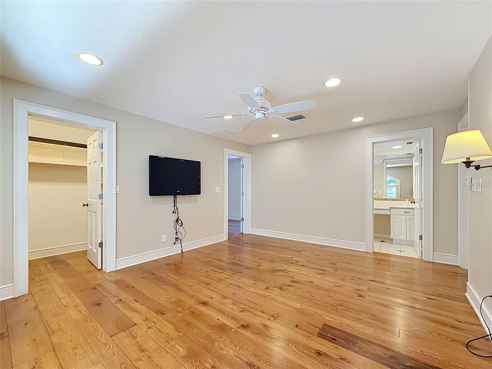 Bonus Room - Bedroom 5 - Guest Bath