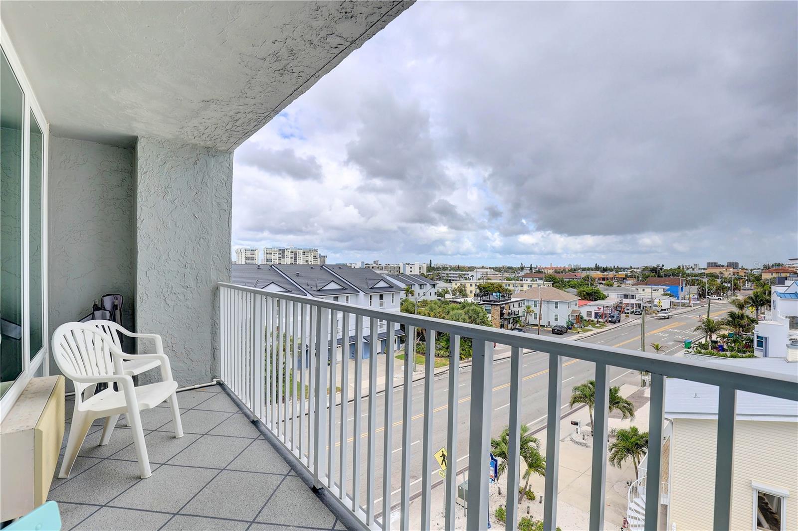 TB8526229