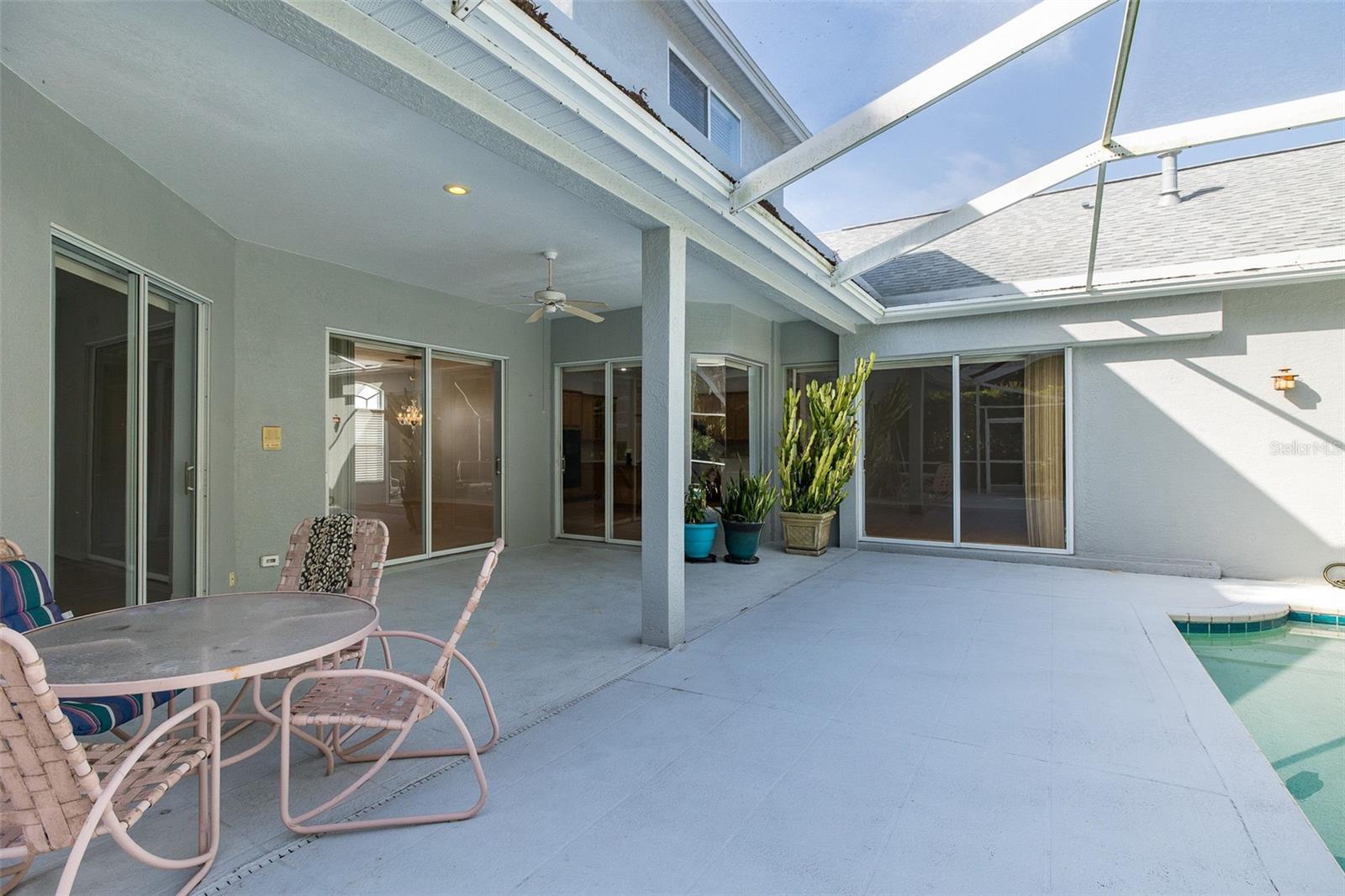 Spacious Covered Pool Deck