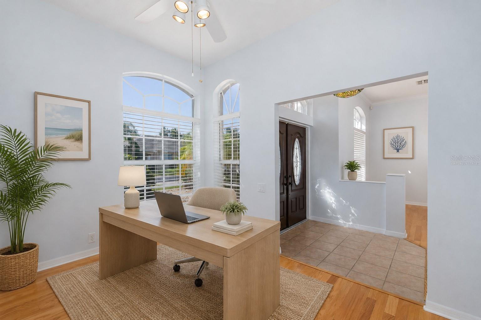 Office - VIRTUALLY STAGED