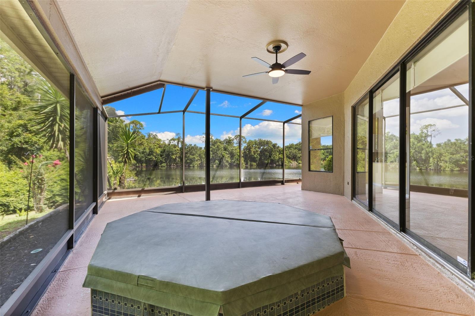 Large screened lanai