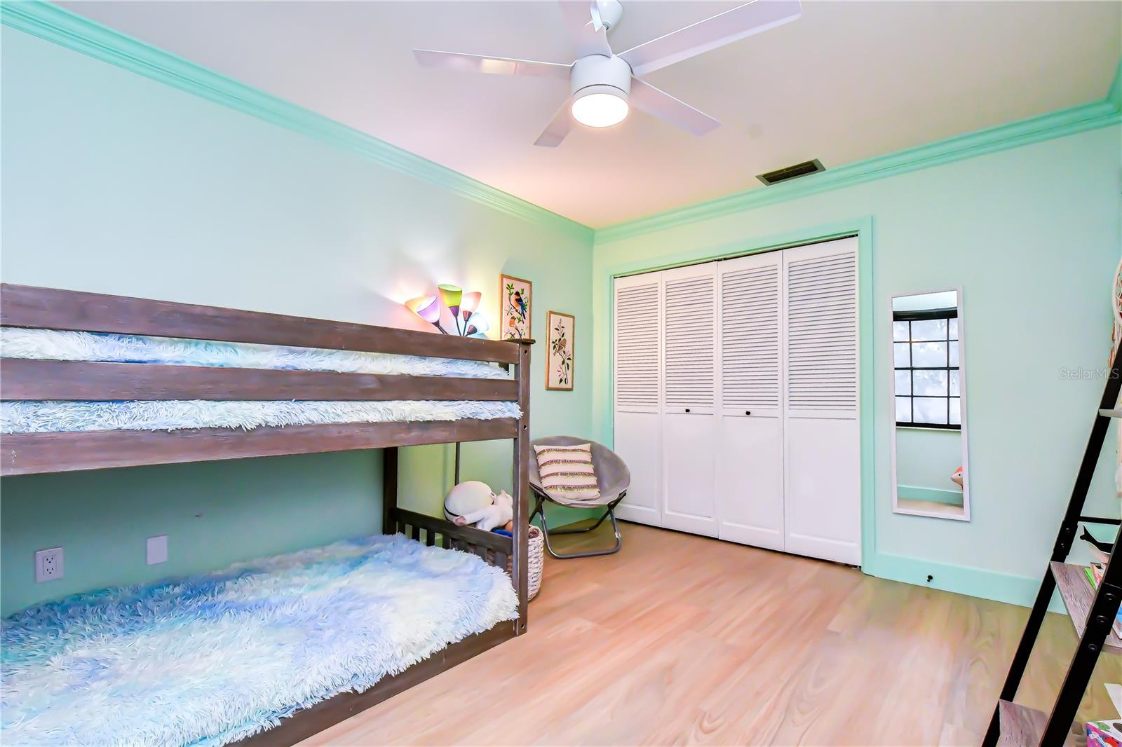 Additional generously sized bedroom.