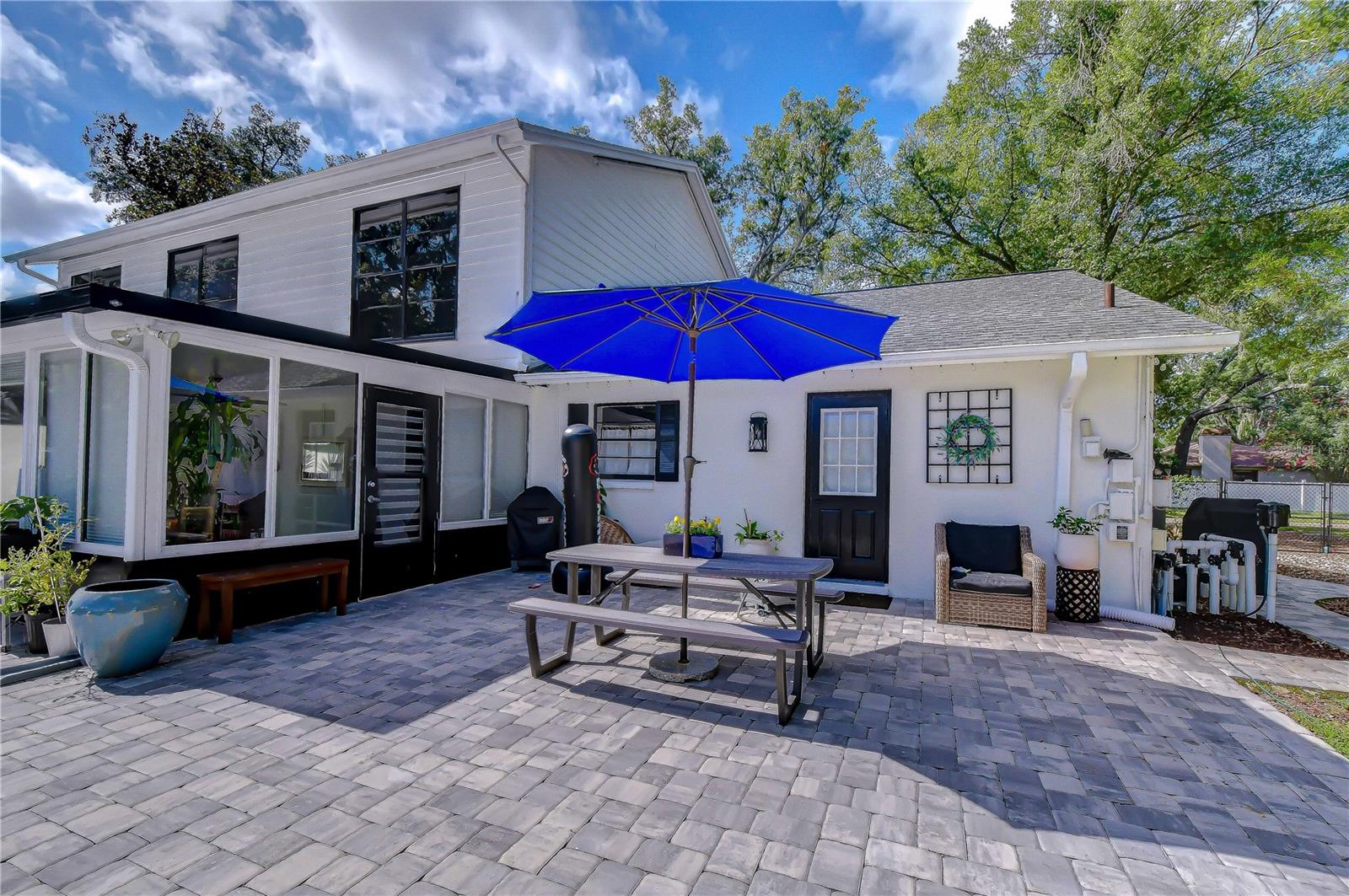 Outdoor Entertaining