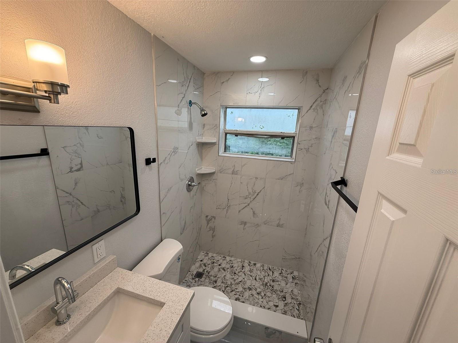 DETACH BACK UNIT BATH