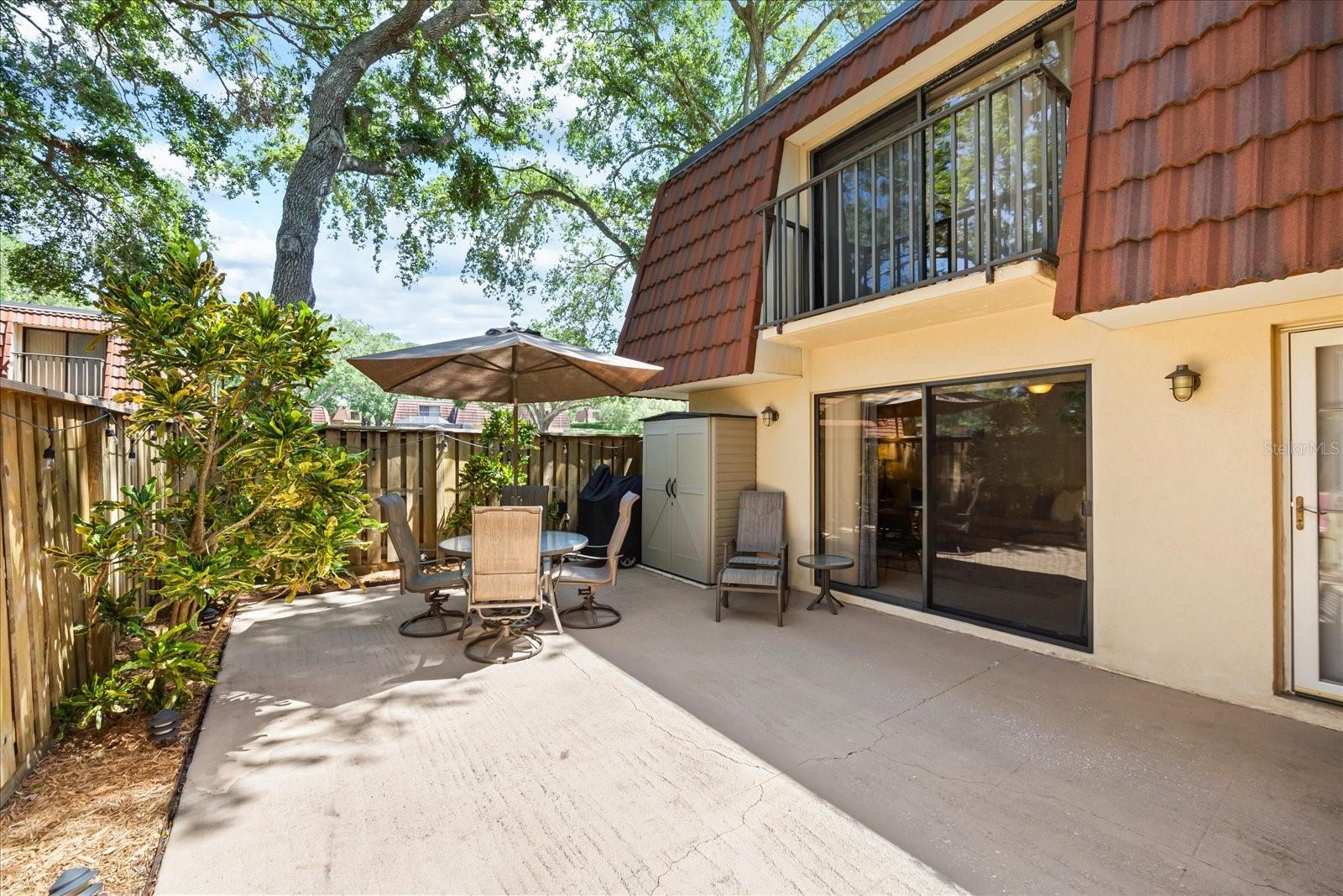 The possibilities are endless in what can be done with this phenomenal outdoor living space.
