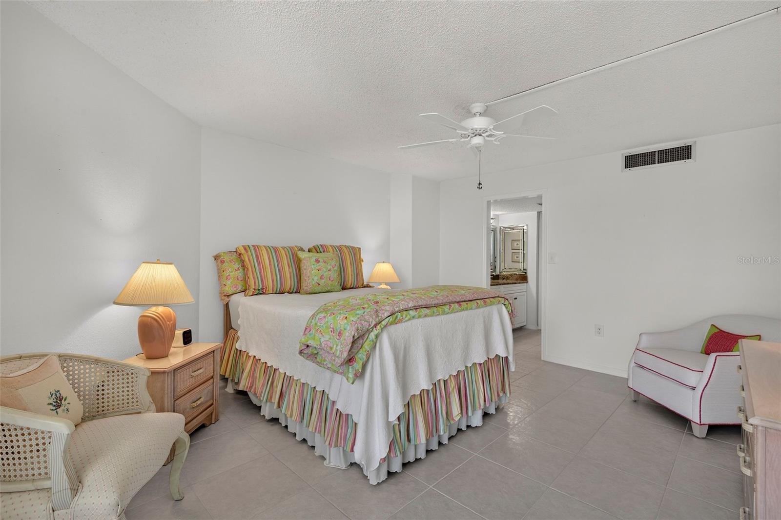 Primary suite
