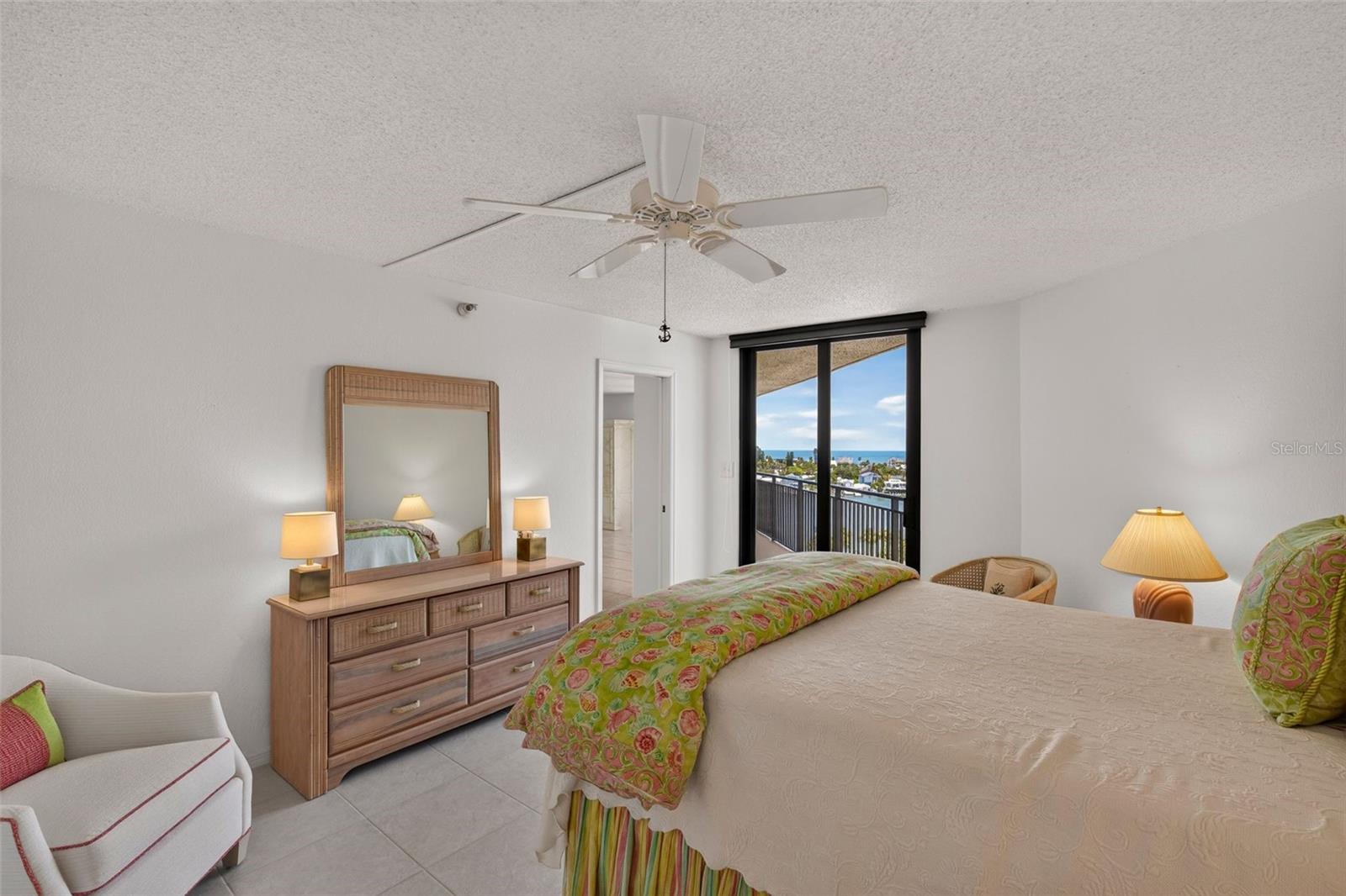 Primary suite with a View!