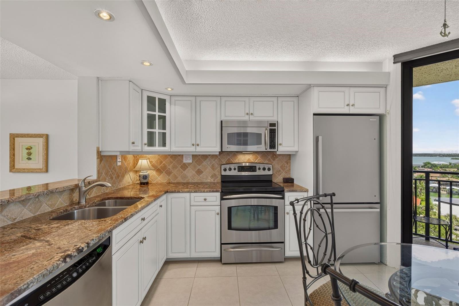 The View! Updated open kitchen with second balcony!