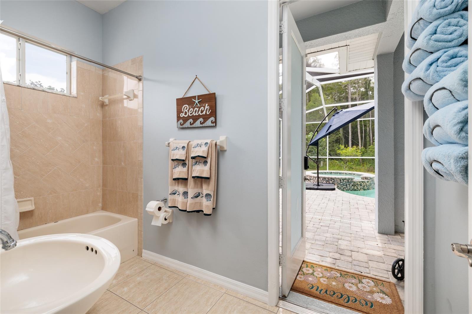 2nd Bathroom/Pool Bath