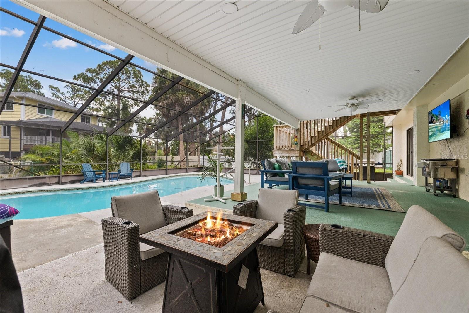 Outdoor covered patio area