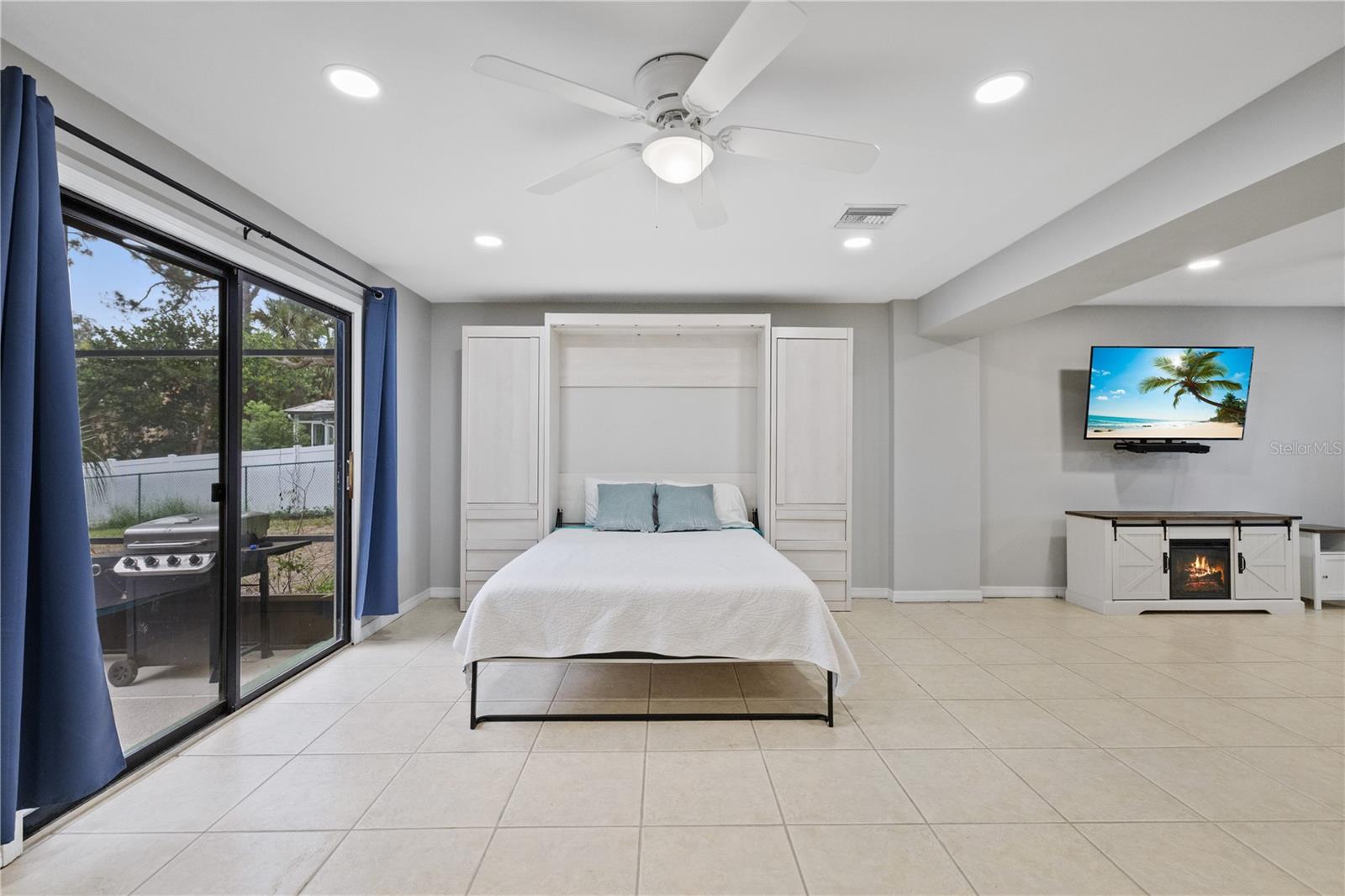 Murphy Bed