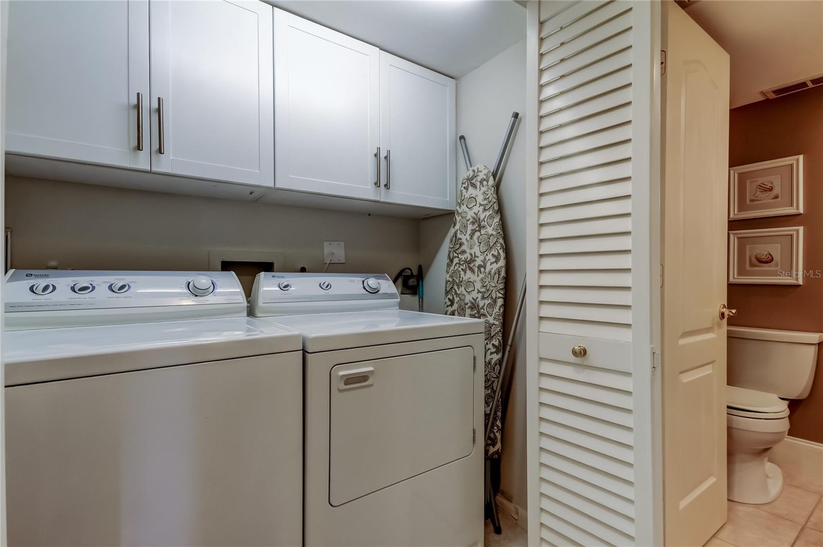 Laundry Closet with full size appliances