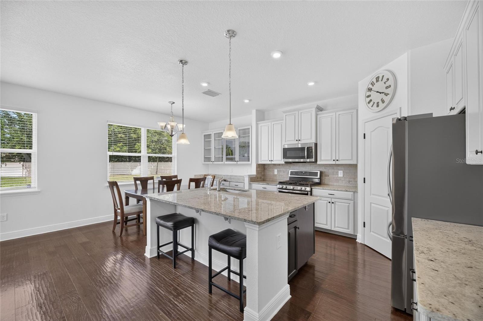 Kitchen/dinette space