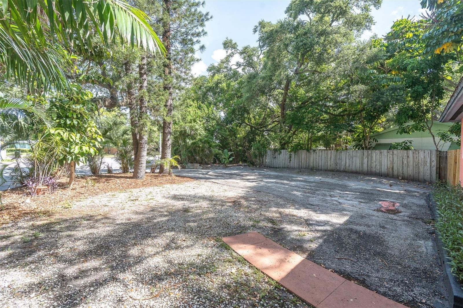 2925 Park Street St Petersburg- Front Parking