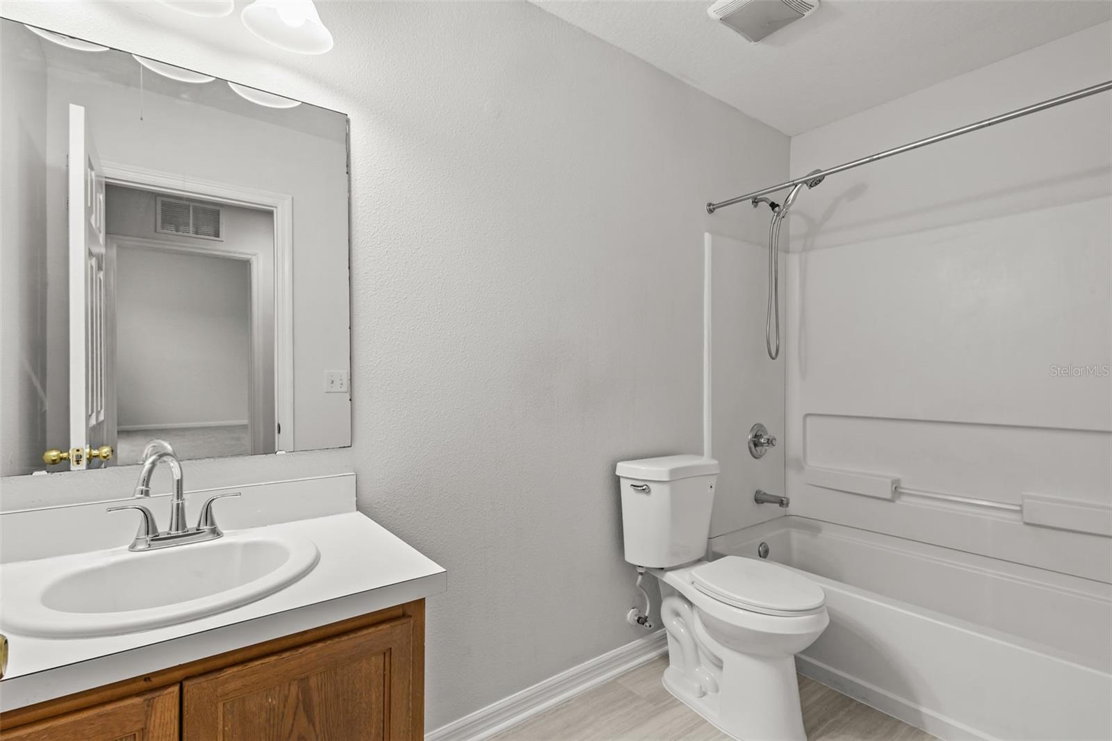2nd Bathroom Upstairs
