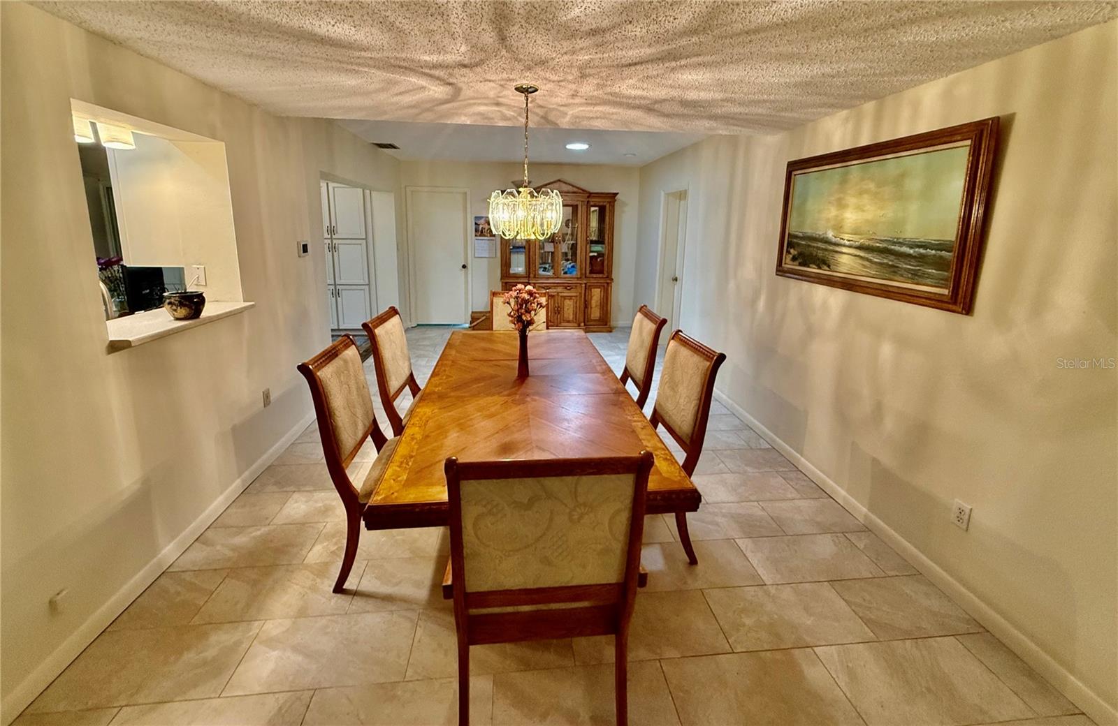 Formal dining room