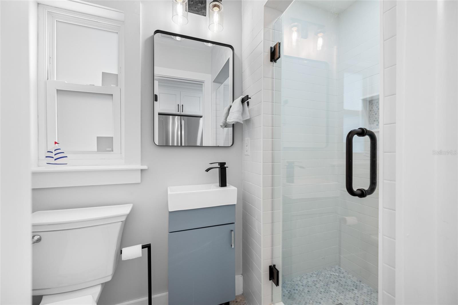 3rd Full Bath w shower