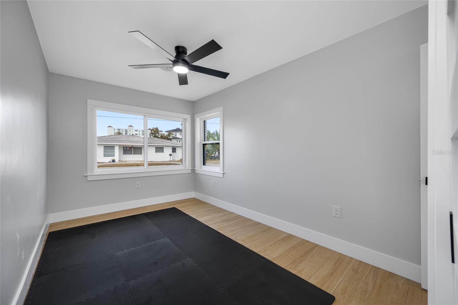 3rd Bedroom/home office