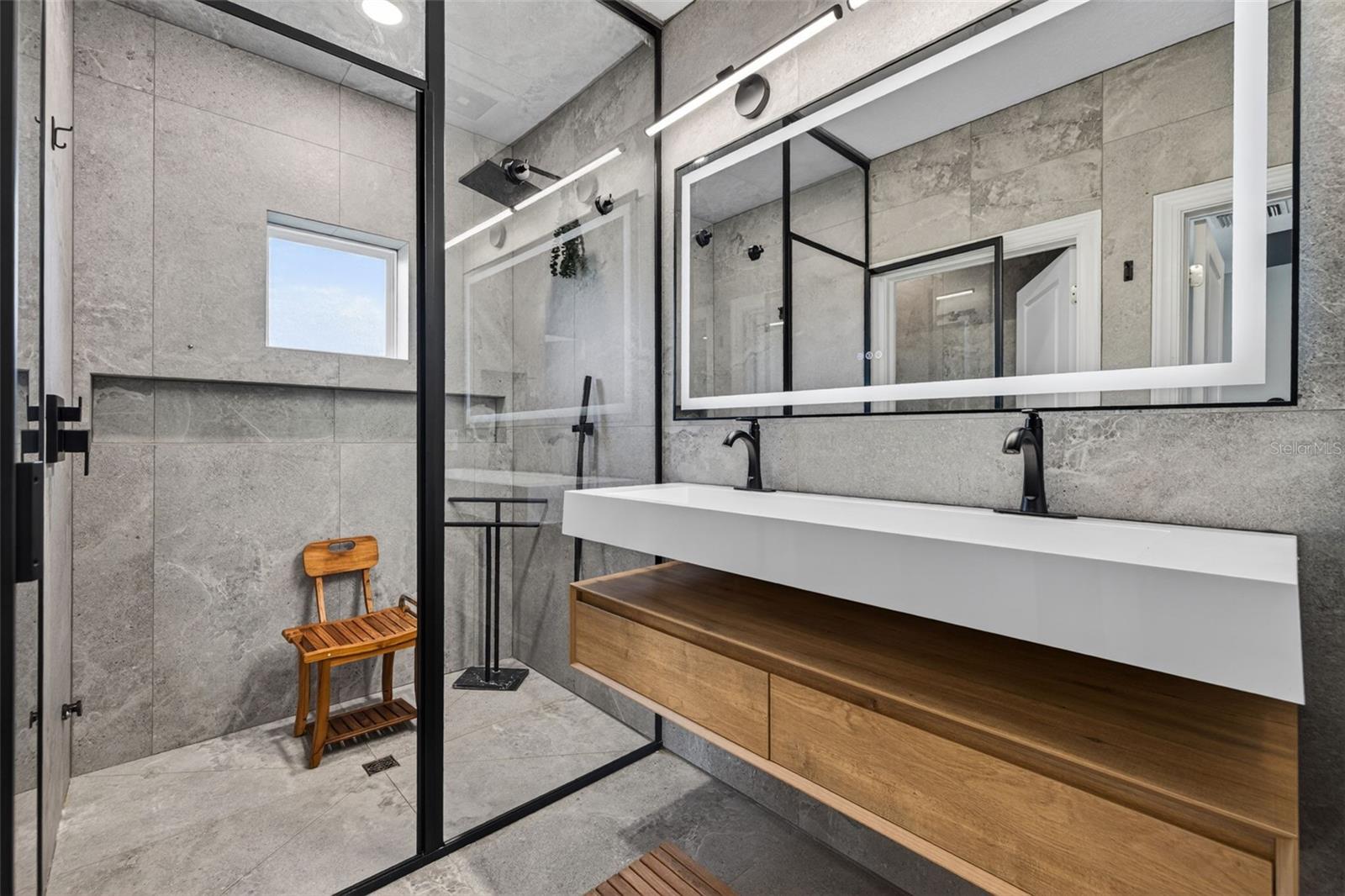 Primary ensuite
