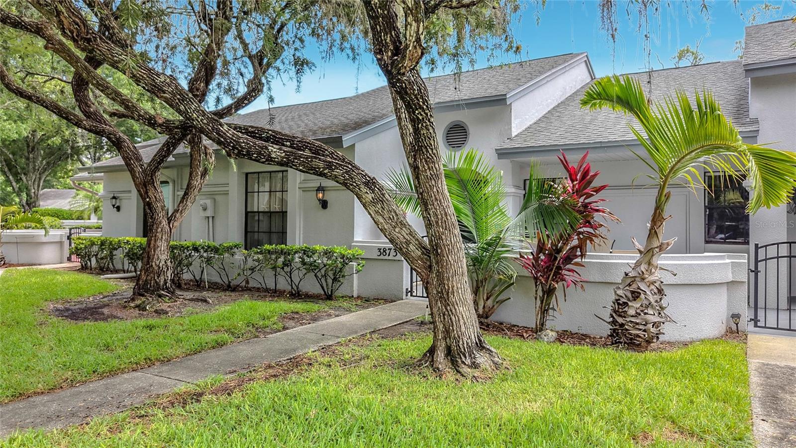 1397 Sq. Ft. Villa in Desired "The Clearing" Subdivision