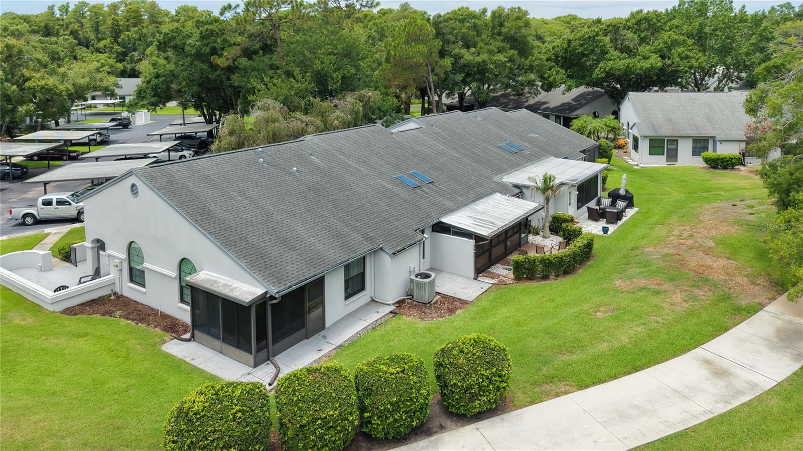 .010 Acre Yard Cared For By Community with HOA