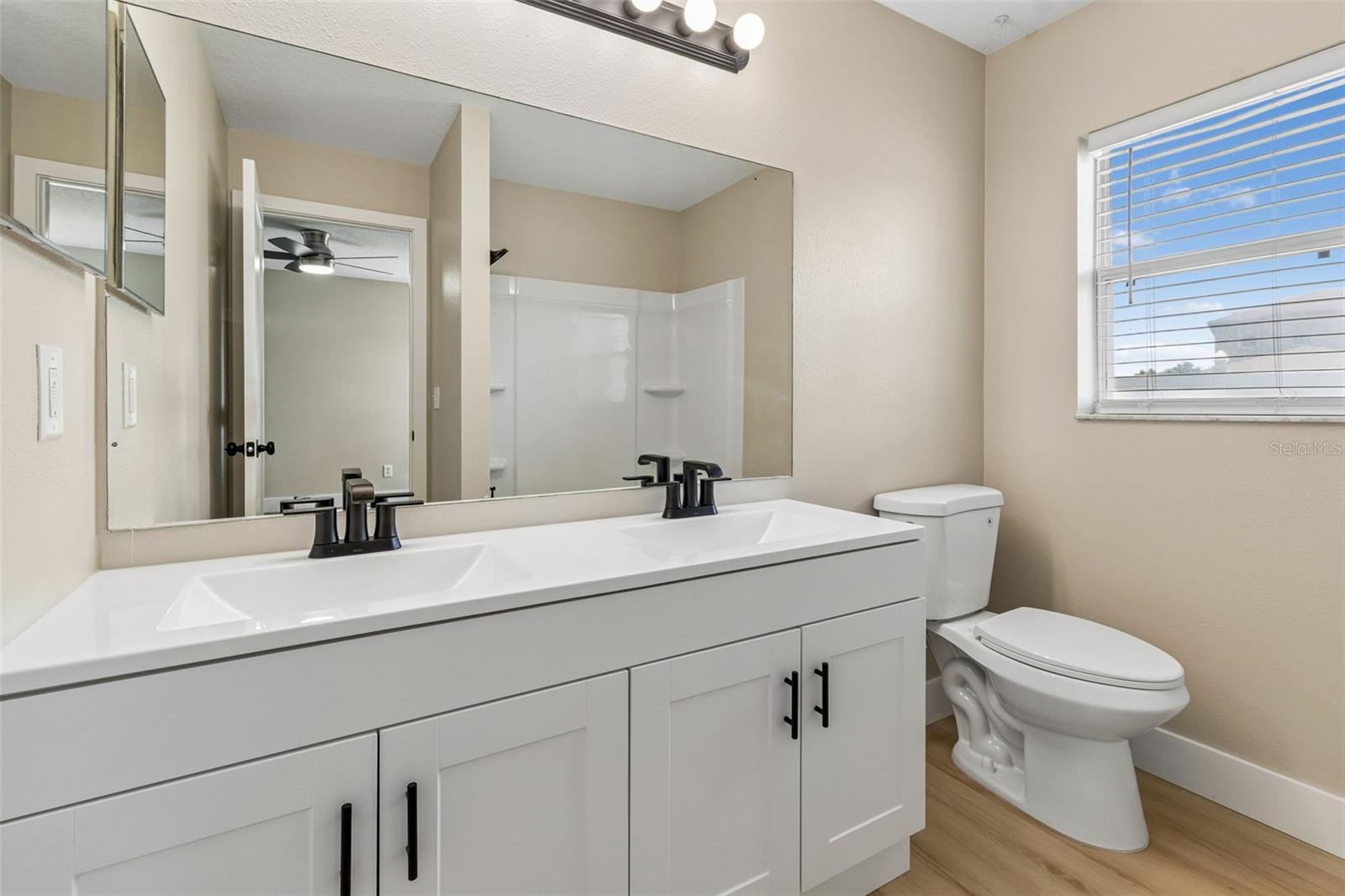 Primary ensuite bathroom