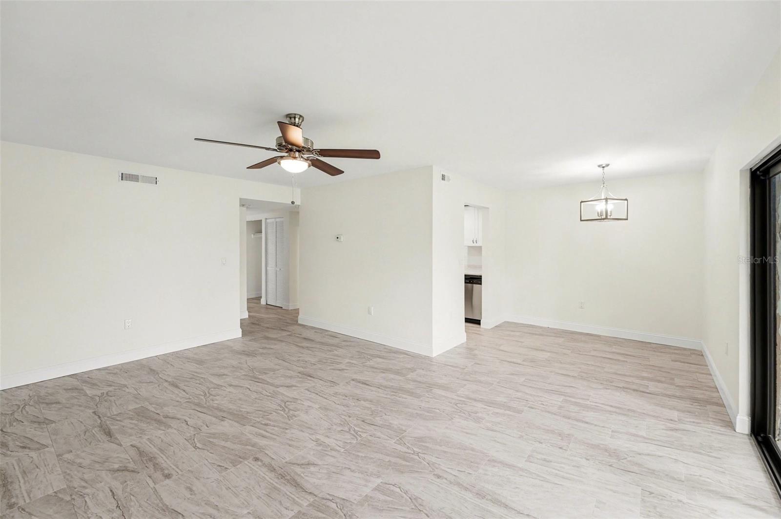 Living/dining area