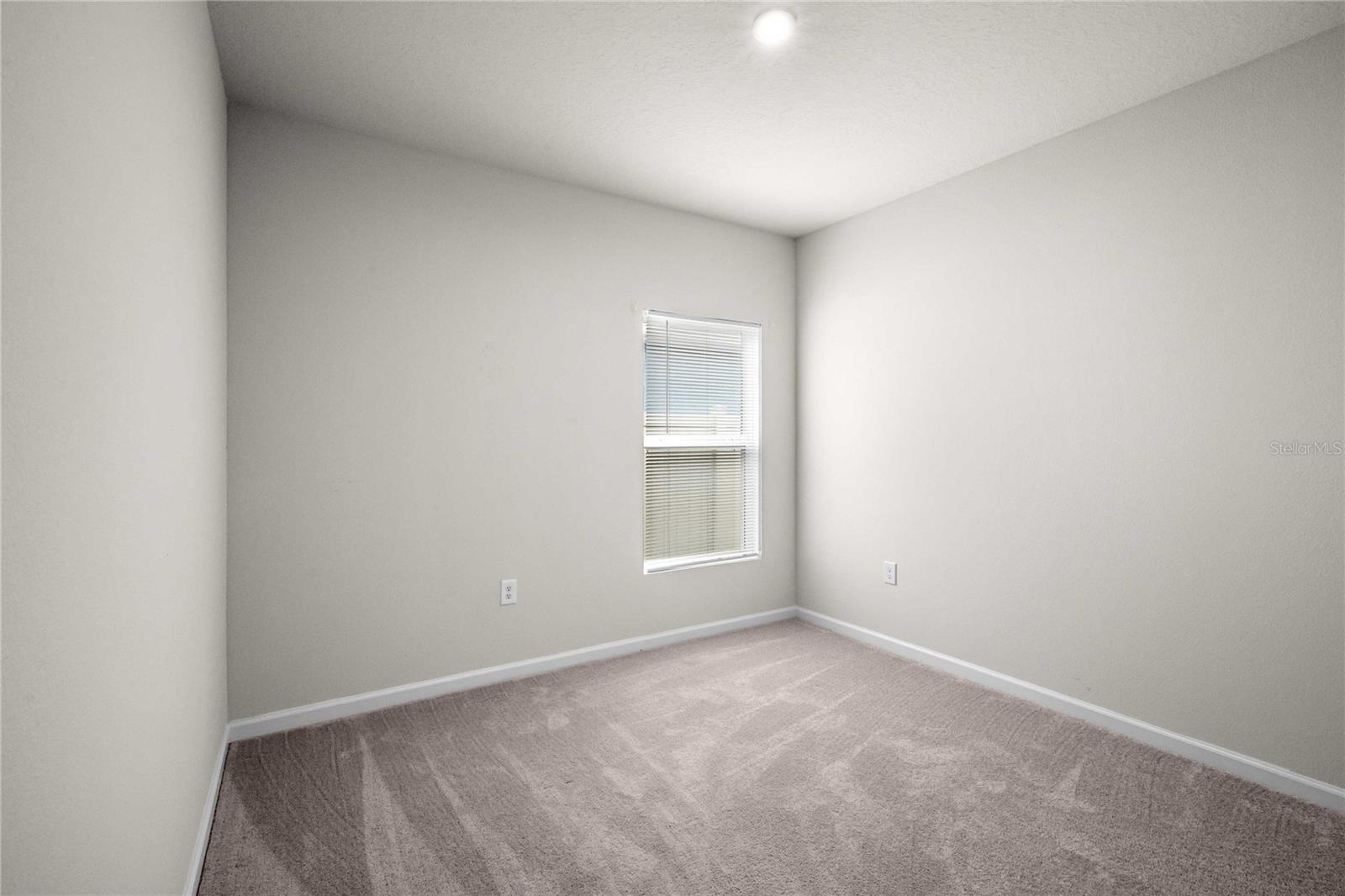 Both guest bedrooms are 10 x 10