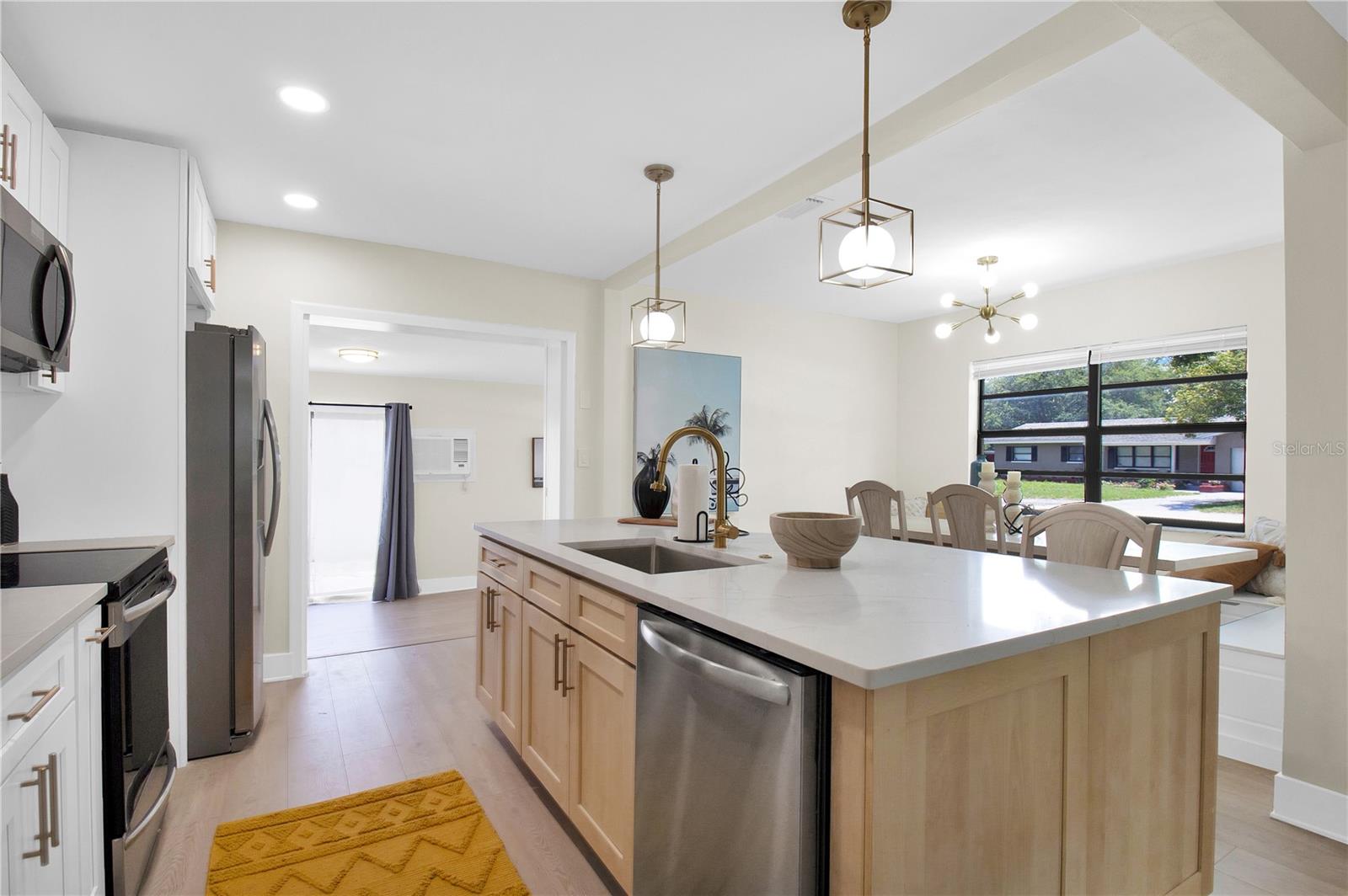 Quartz Countertop Kitchen