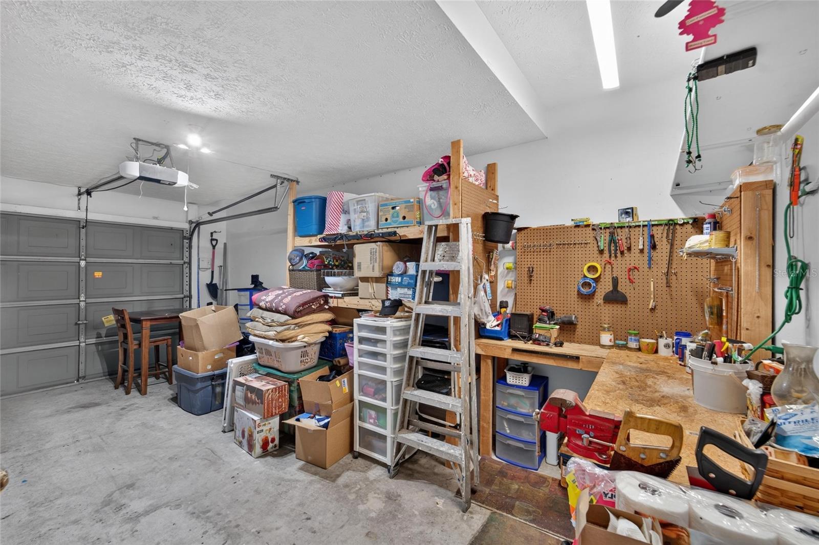 TB8526991 - Garage #2