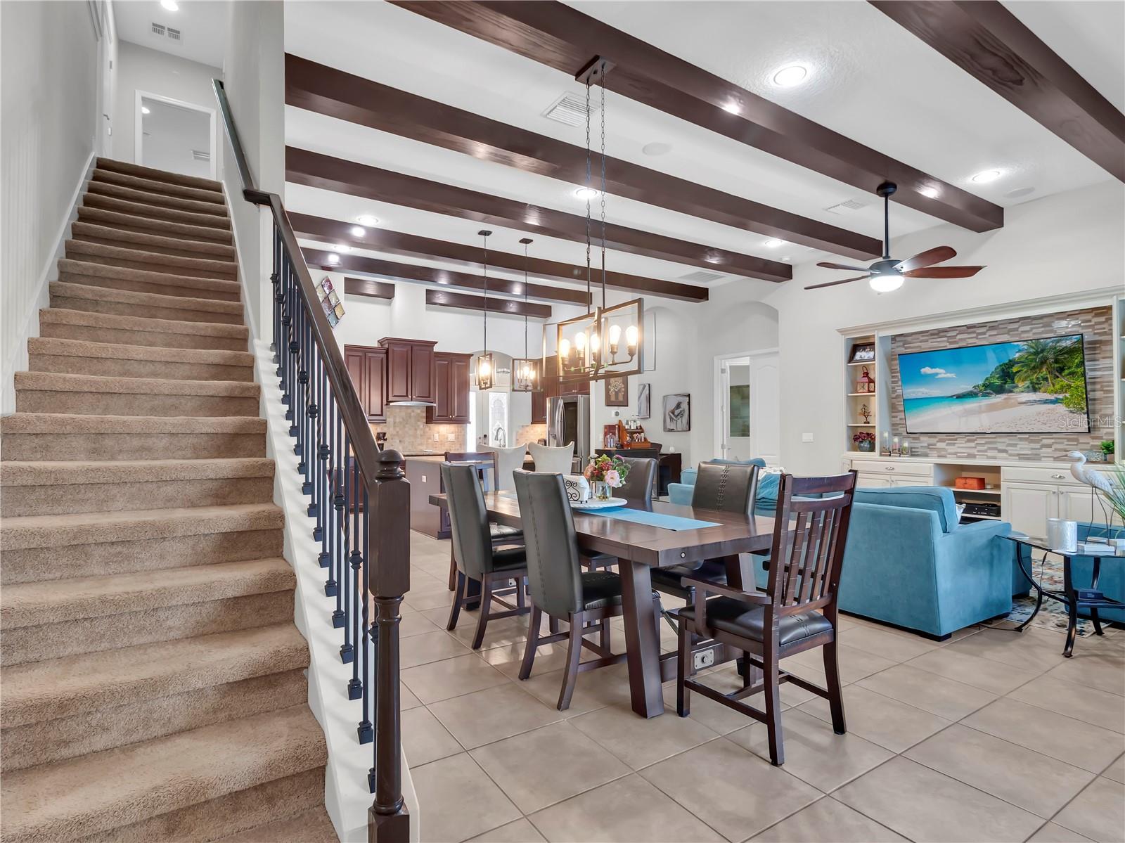 TB8526992