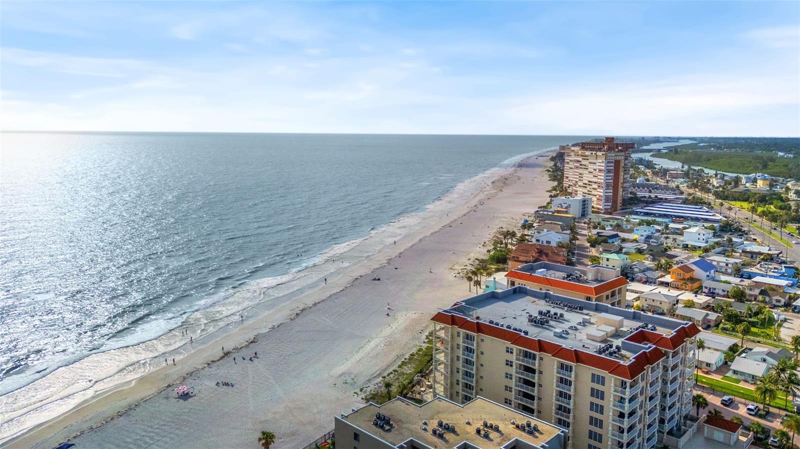 Across the street direct walking access to beaches