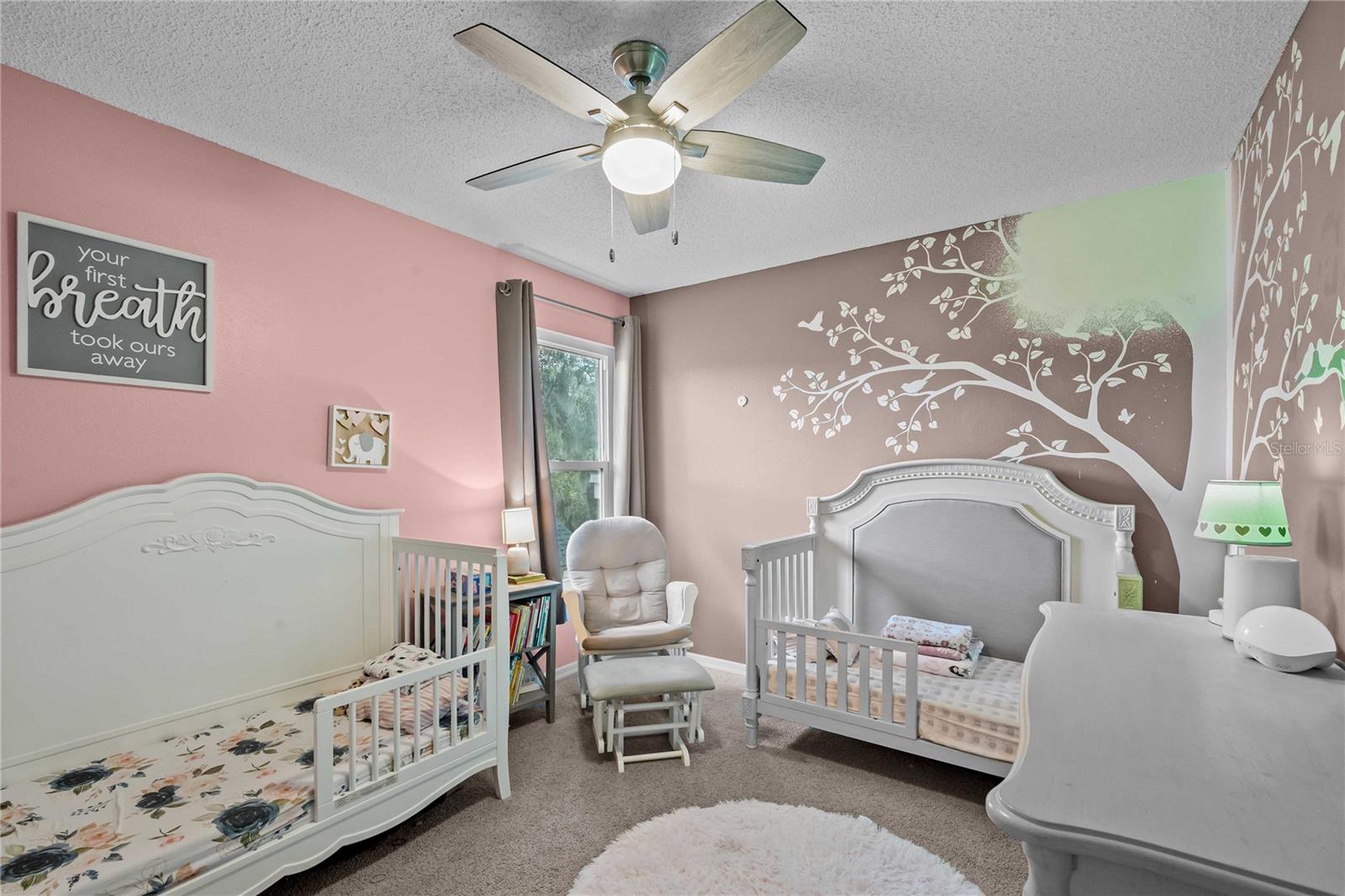 2nd Bedroom (Upstairs)