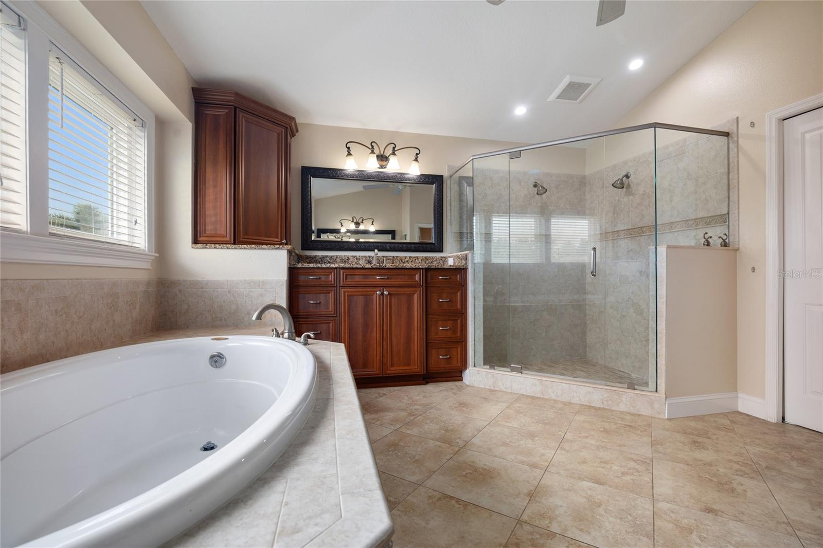 Garden Tub and Gentlemen's Vanity