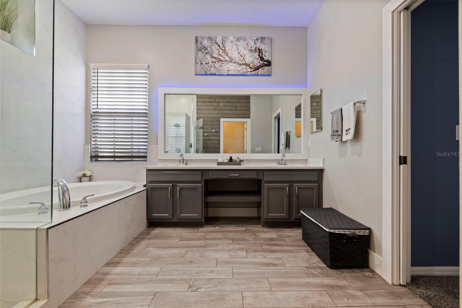 Dual Vanities