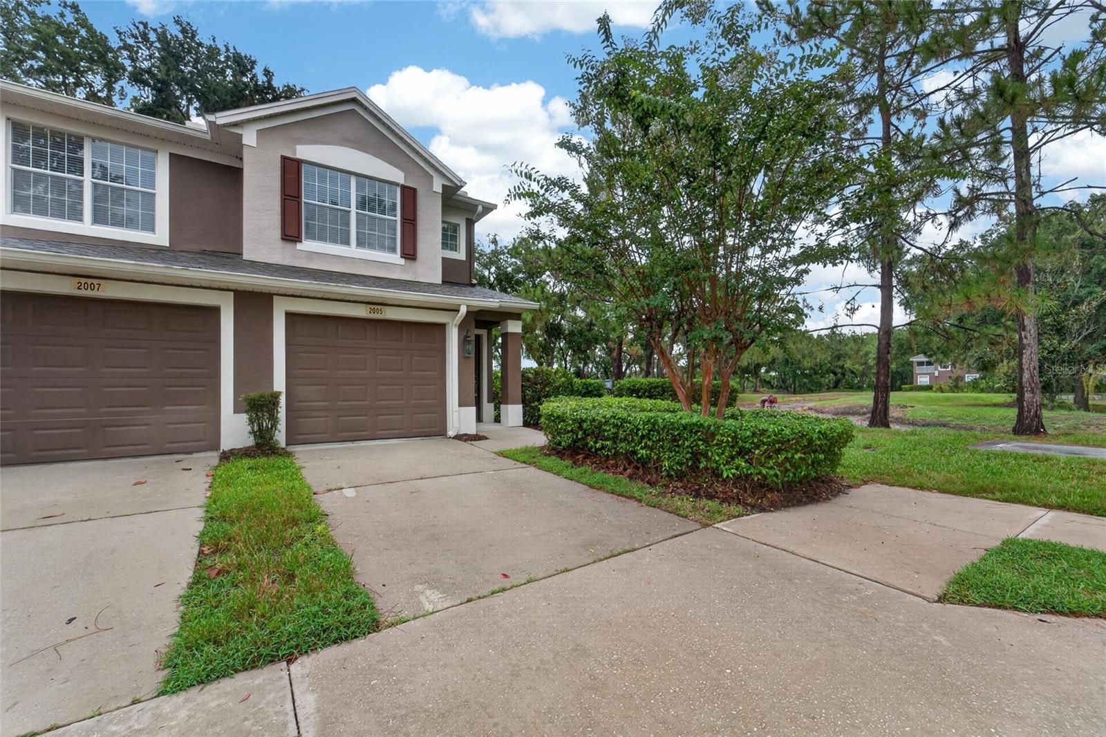 Front of Condo with sidewalks
