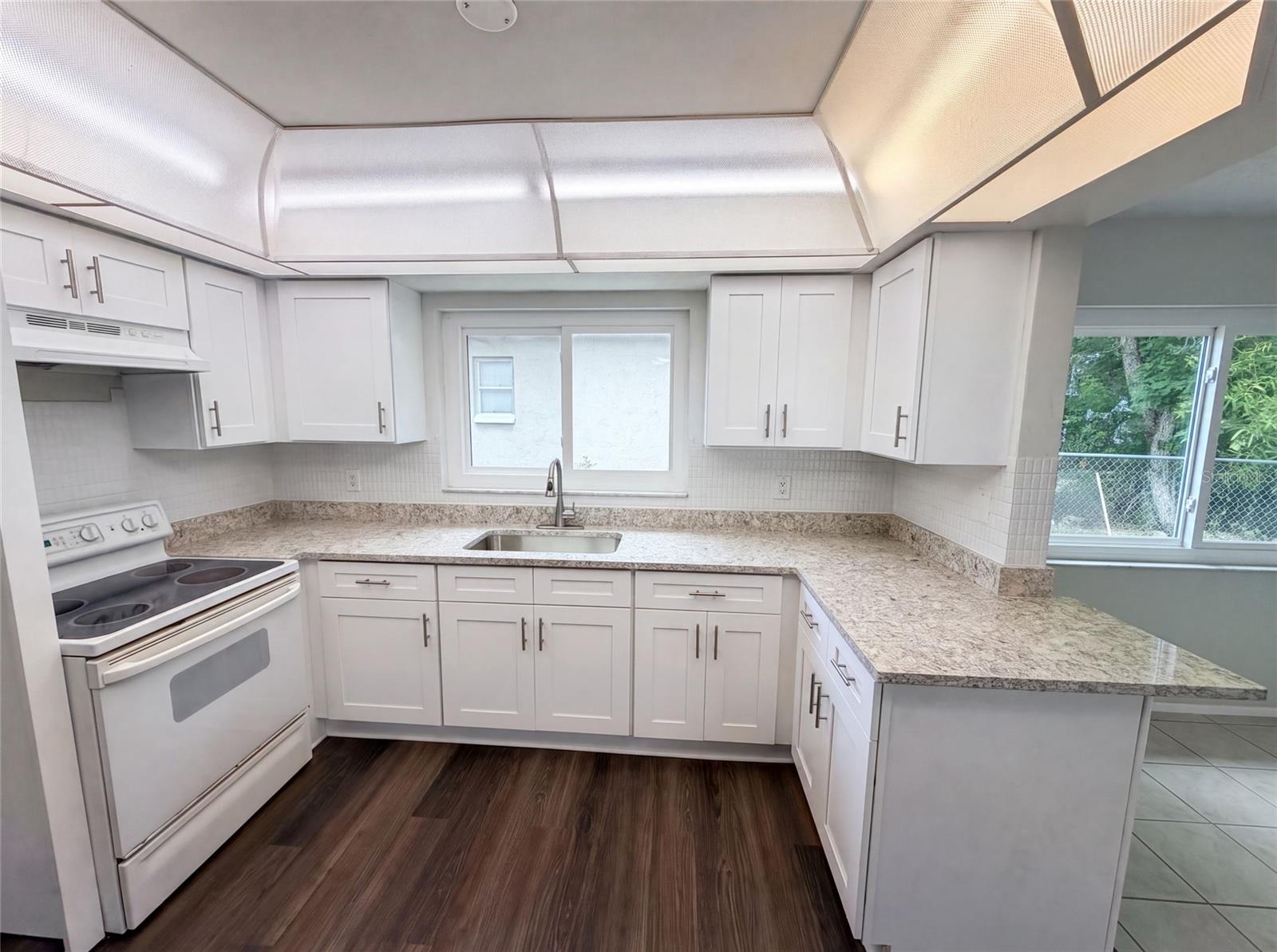 O6423599