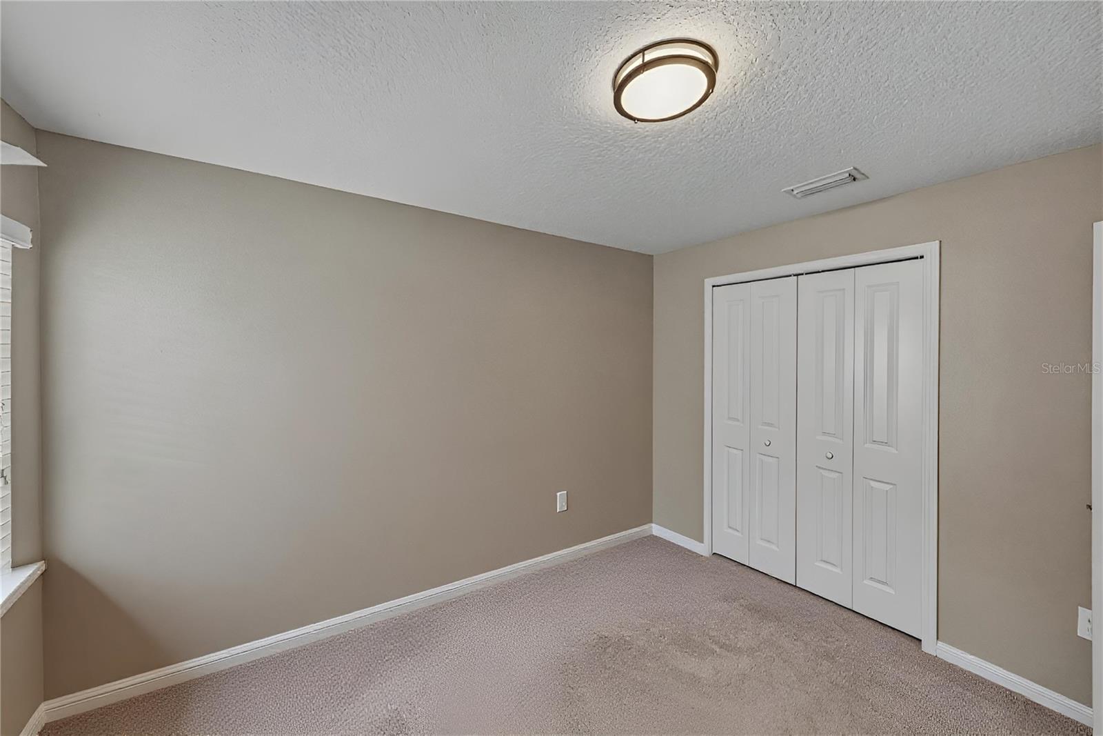 bedroom 3 without furniture