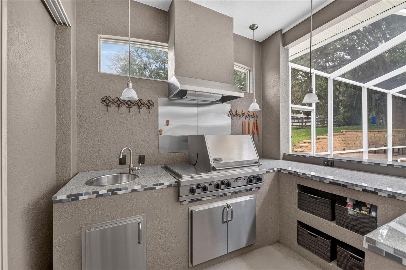 Pool & lanai area - outdoor kitchen 2