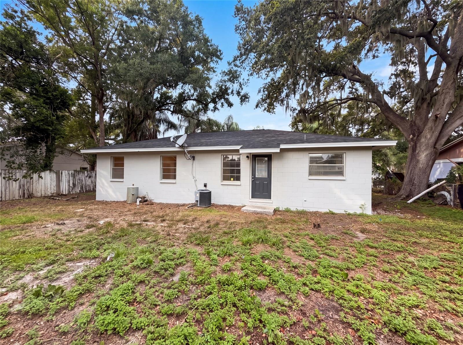 O6423657