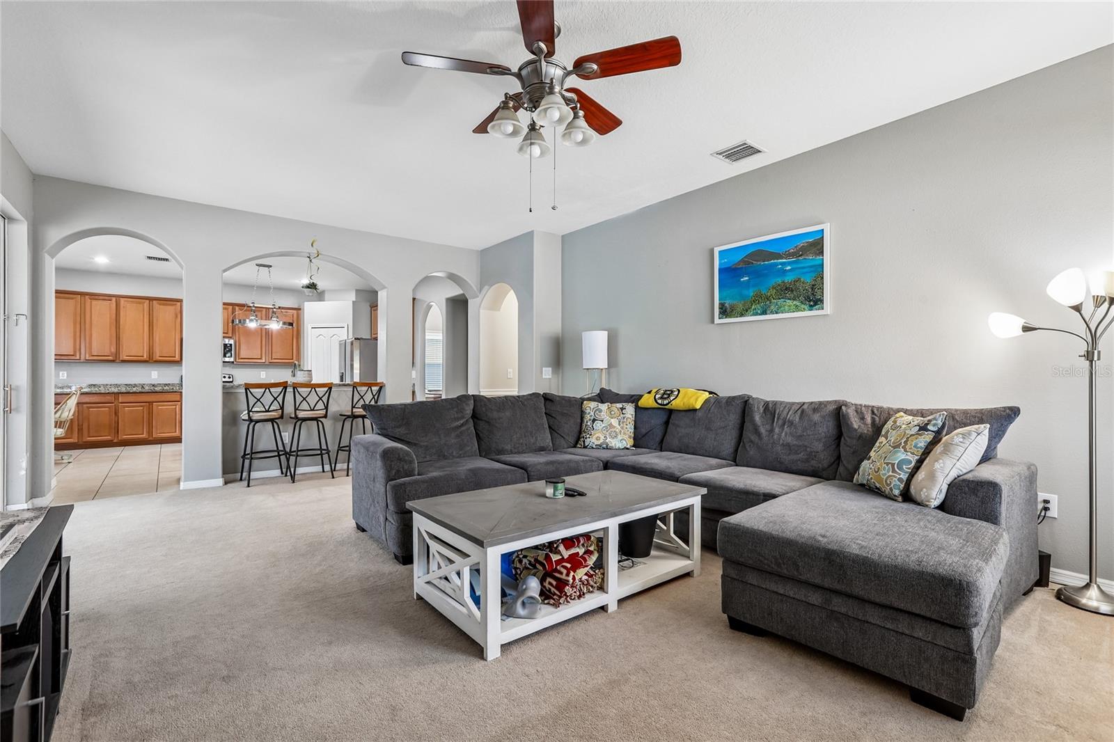 family room off kitchen