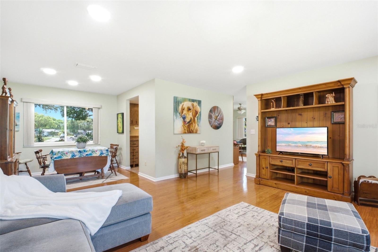 Perfect living/dining room combo~